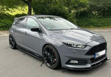 Ford Focus 136.000 km 16.799 &euro; Iserlohn 58642